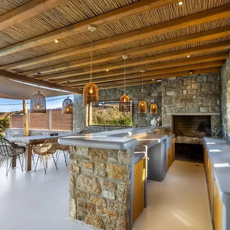 Villa Red Venus Kalafatis